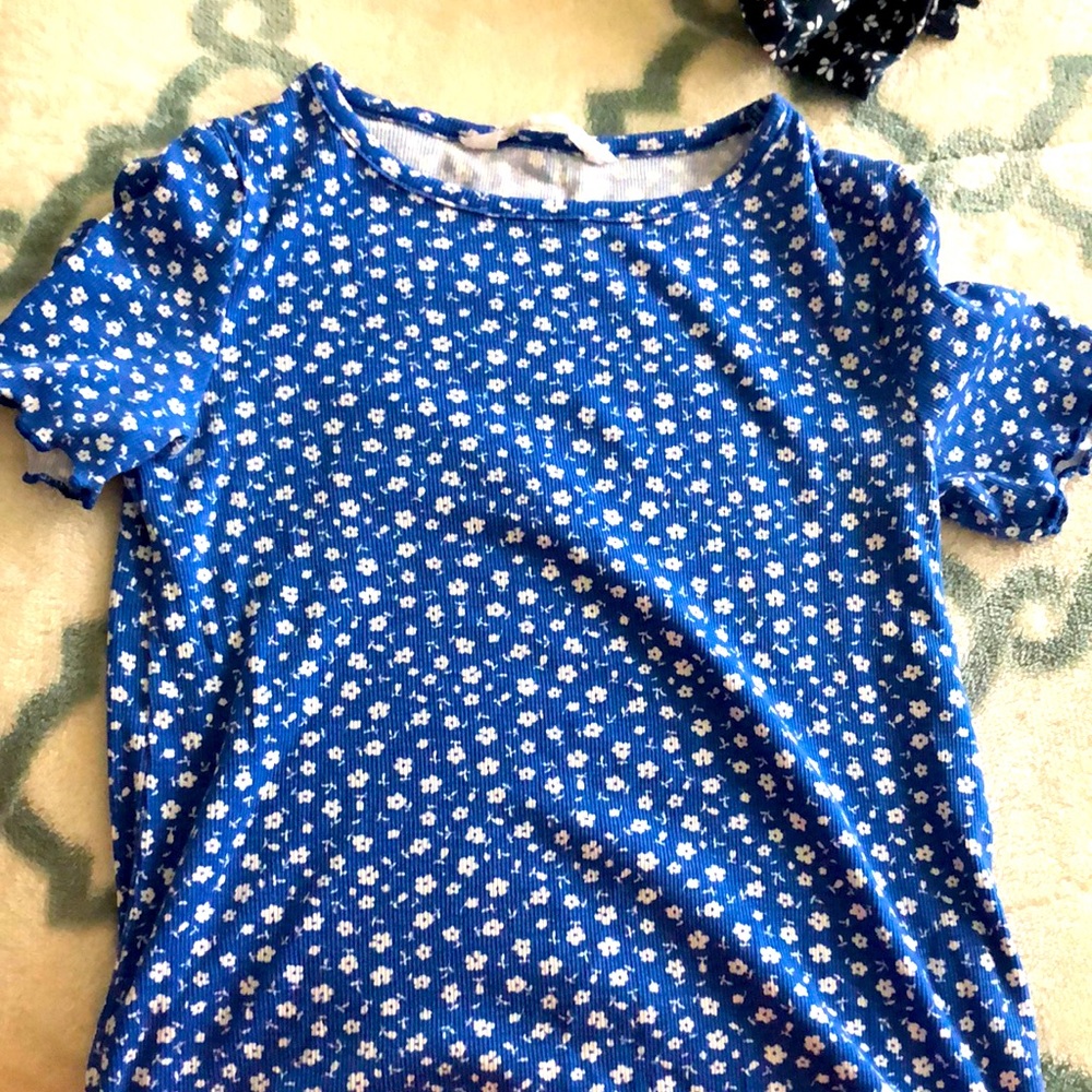 Blue tank top with flowers